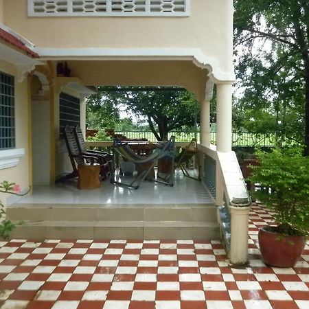 Meas Family Homestay Angk Ta Saom Luaran gambar
