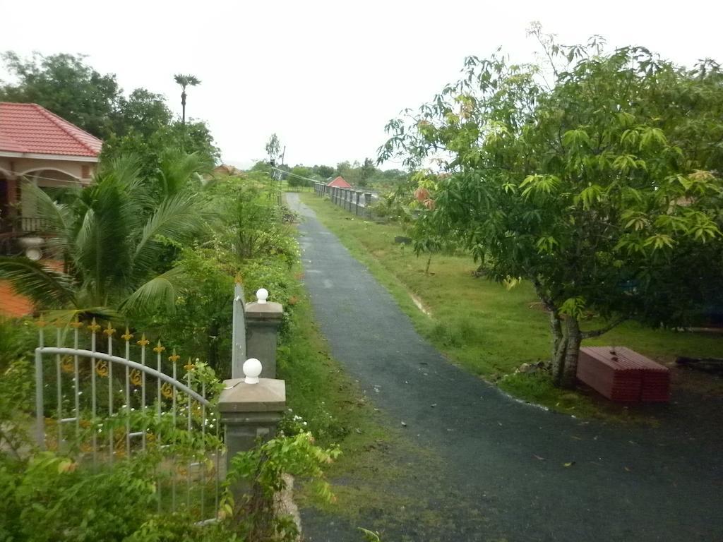 Meas Family Homestay Angk Ta Saom Luaran gambar