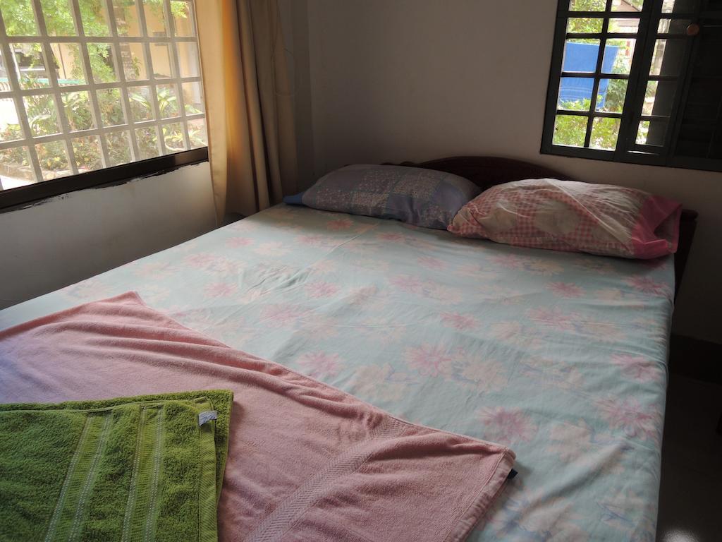 Meas Family Homestay Angk Ta Saom Bilik gambar