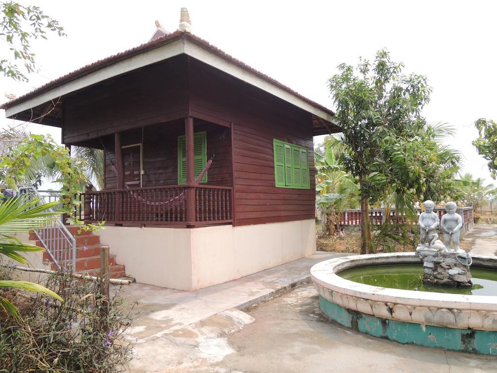 Meas Family Homestay Angk Ta Saom Luaran gambar